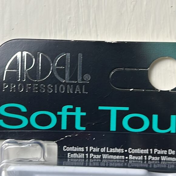 Ardell Professional Makeup Beauty Soft Touch Reusable Strip One Pack Lashes - Picture 4 of 5